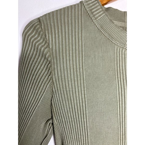 Aerie Women's Large Green Long Sleeve Knit Shirt - Picture 2 of 9